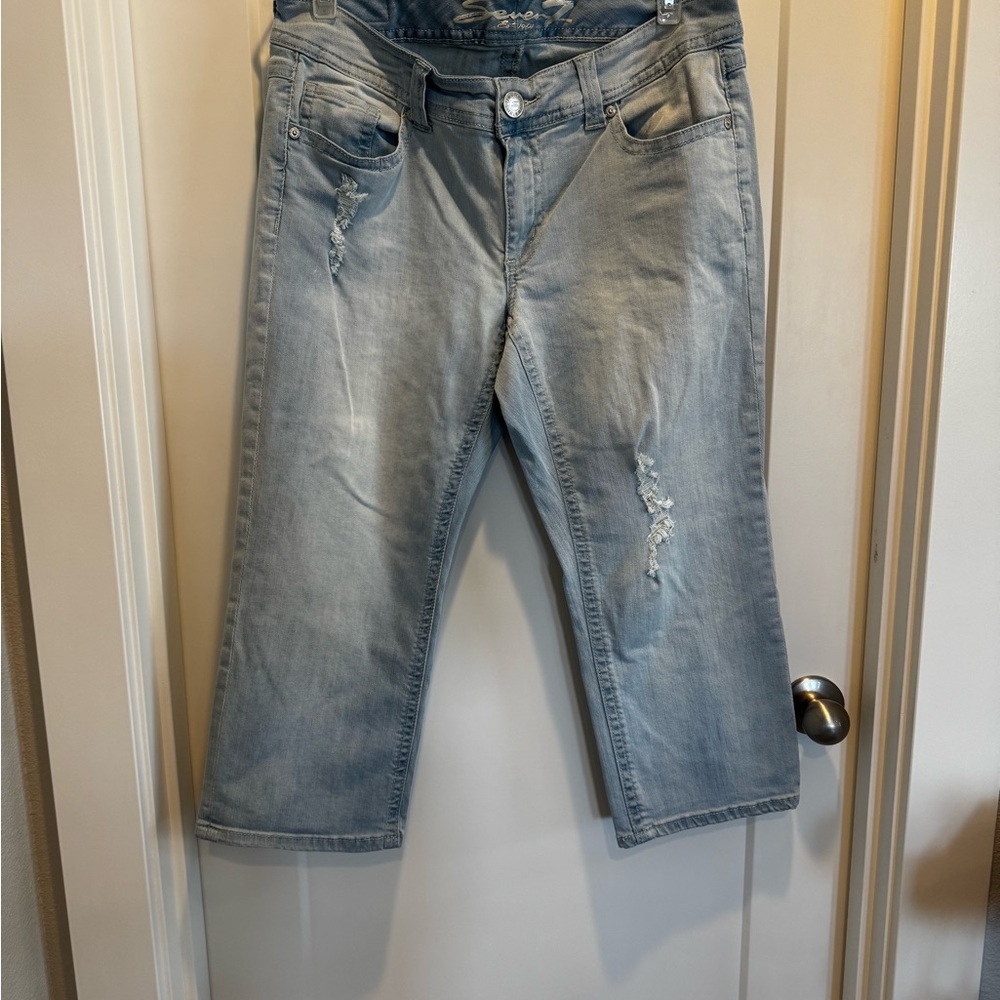 Seven7 Blue Cropped Ankle Jeans with Vintage Distressing